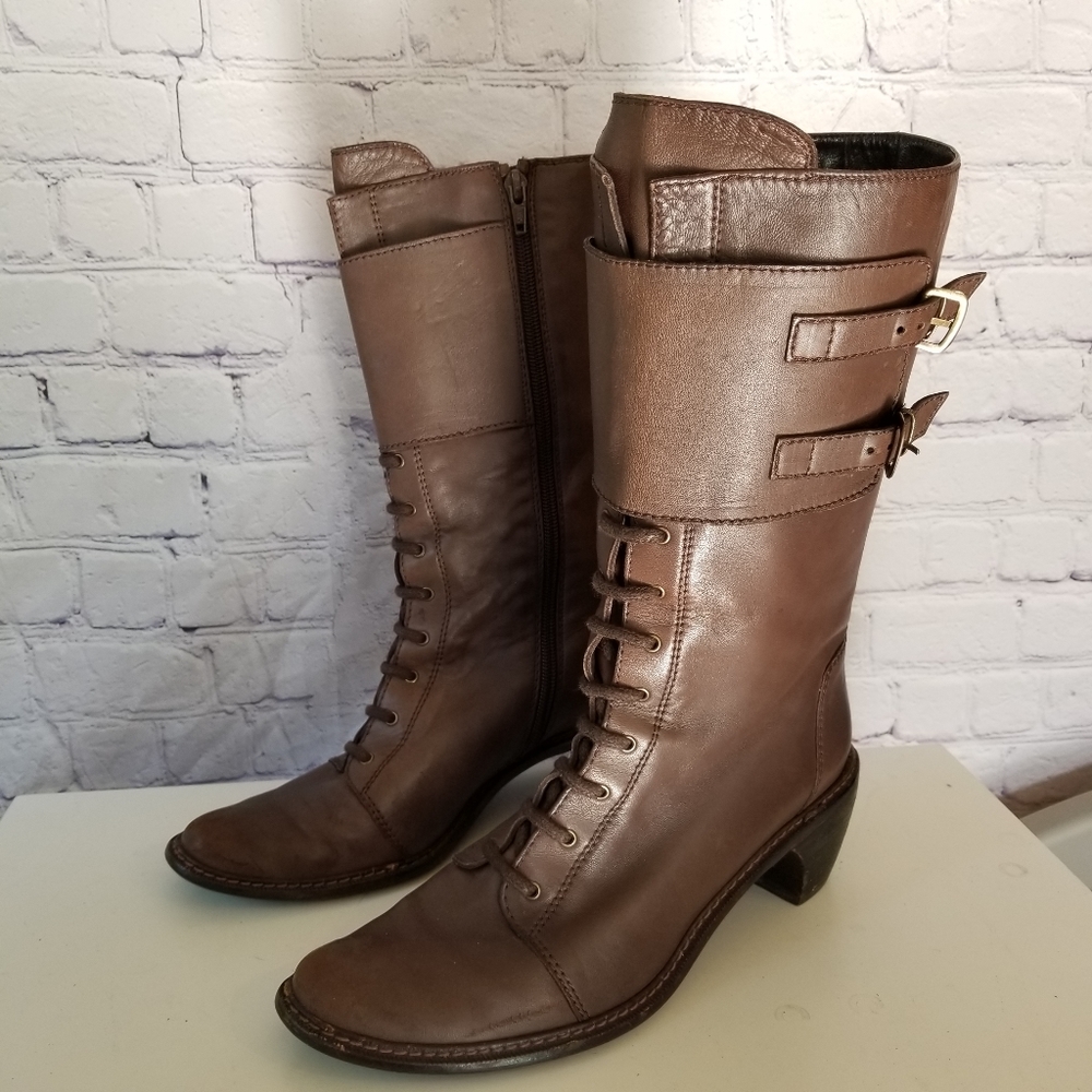 Stuart Weitzman Brown Soft Leather Zip Lac…